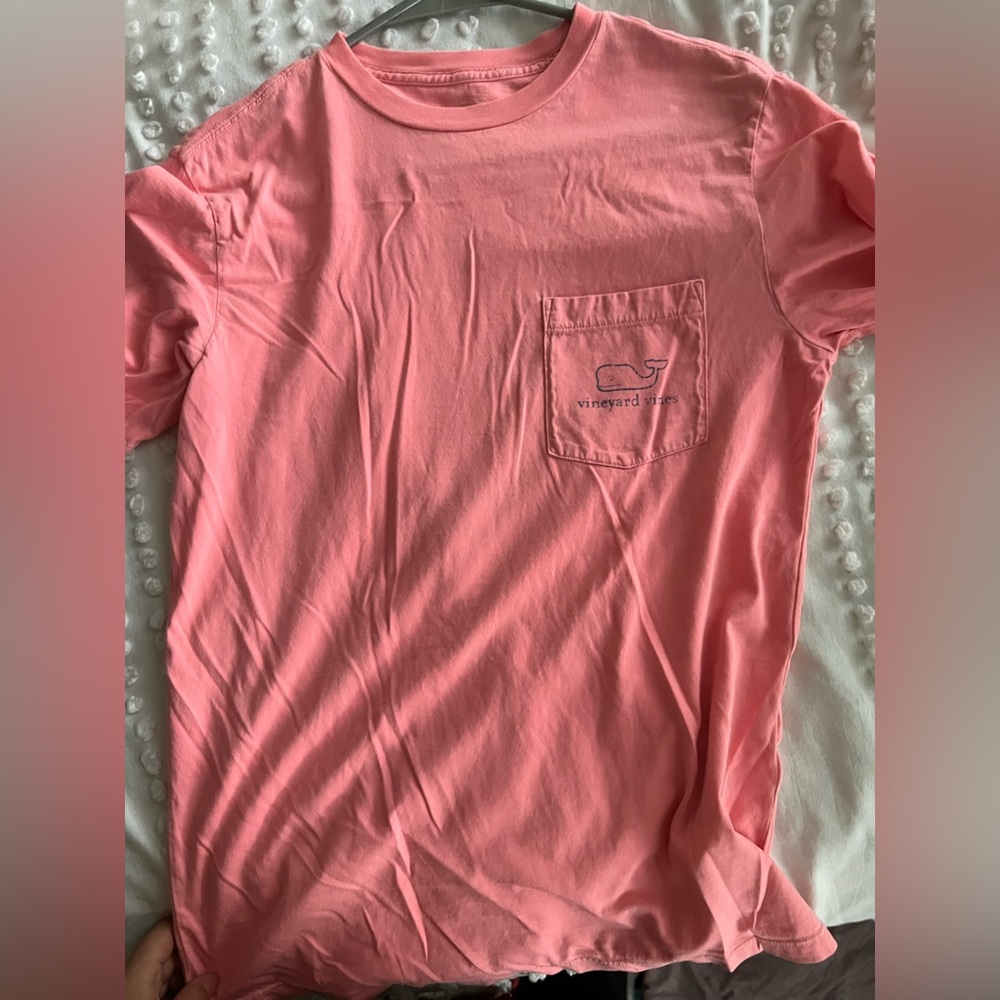 Pink and blue vineyard vines top